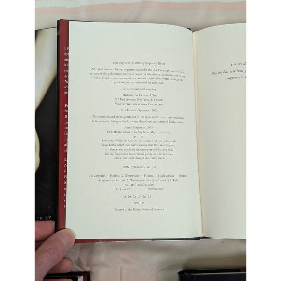 Signed The Twilight Saga Collection by Stephenie Meyer First Edition 1st Print - Picture 7 of 12